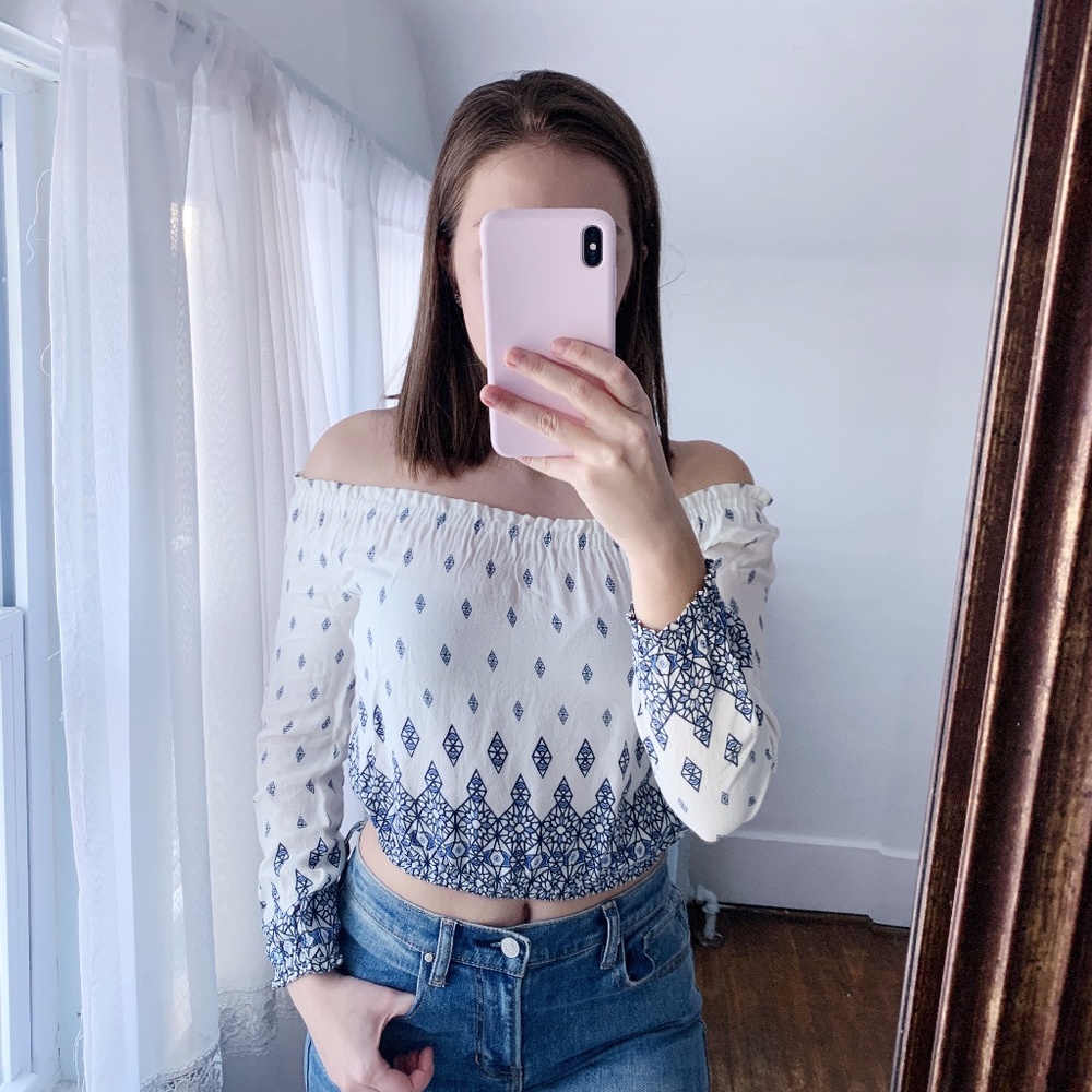 H&M 4 Blue/White Off the Shoulder Long Sleeve Top